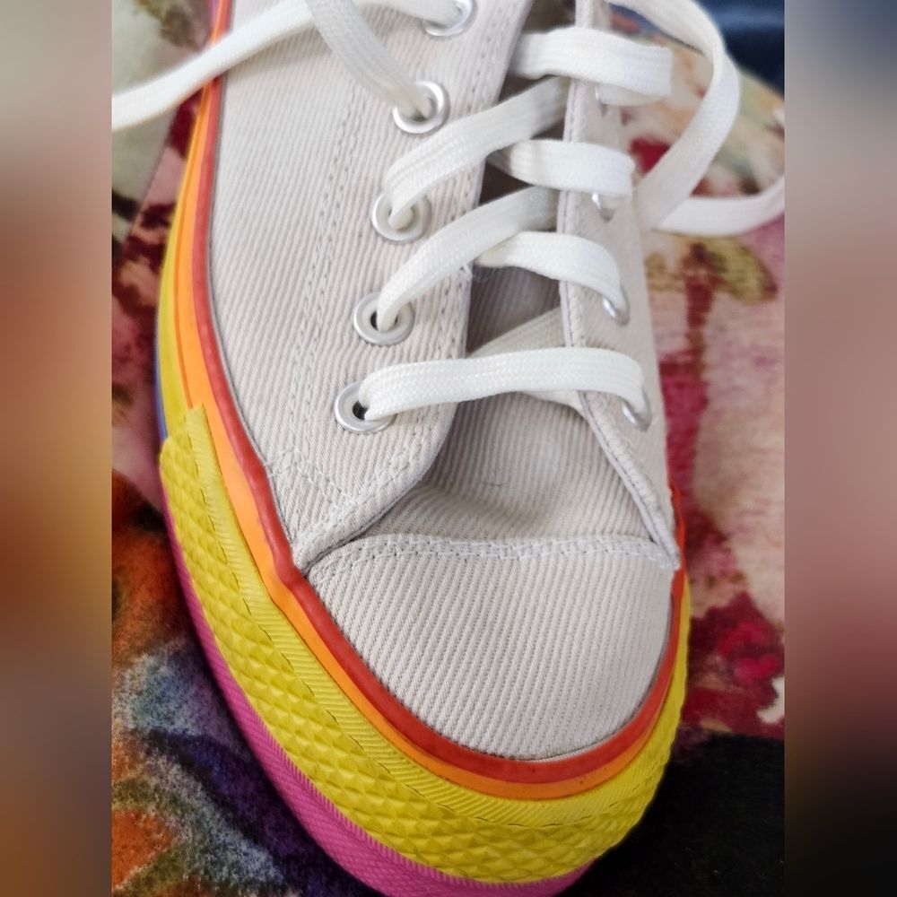 Converse Chuck Taylor All Star Lift OX Rainbow Platform Sneakers Women Sz. 9 $90 - Picture 3 of 9